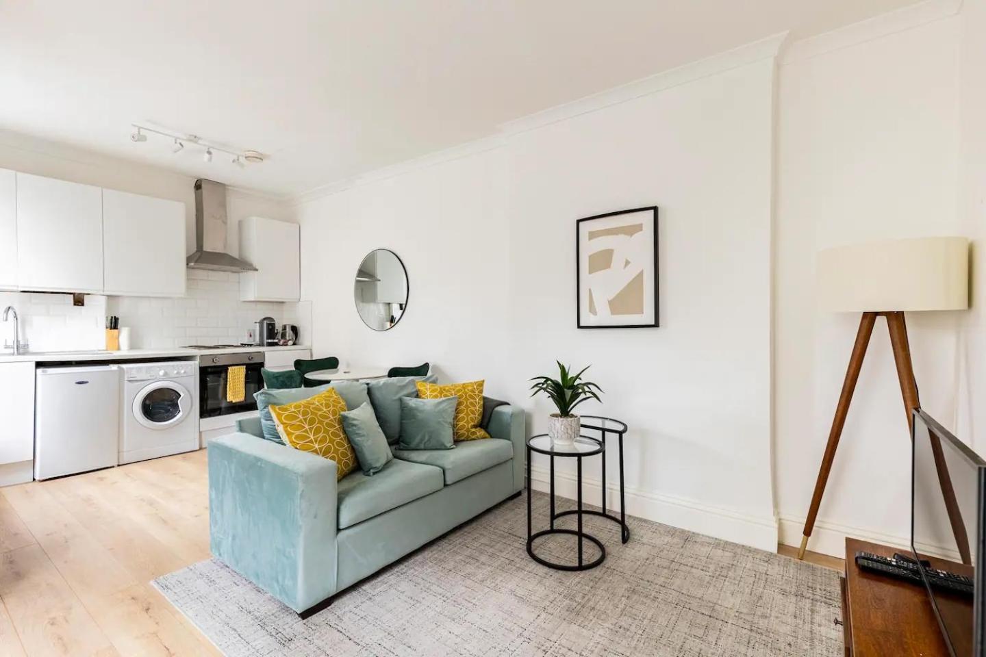 Stylish One Bedroom Apartment In Greater 런던 외부 사진