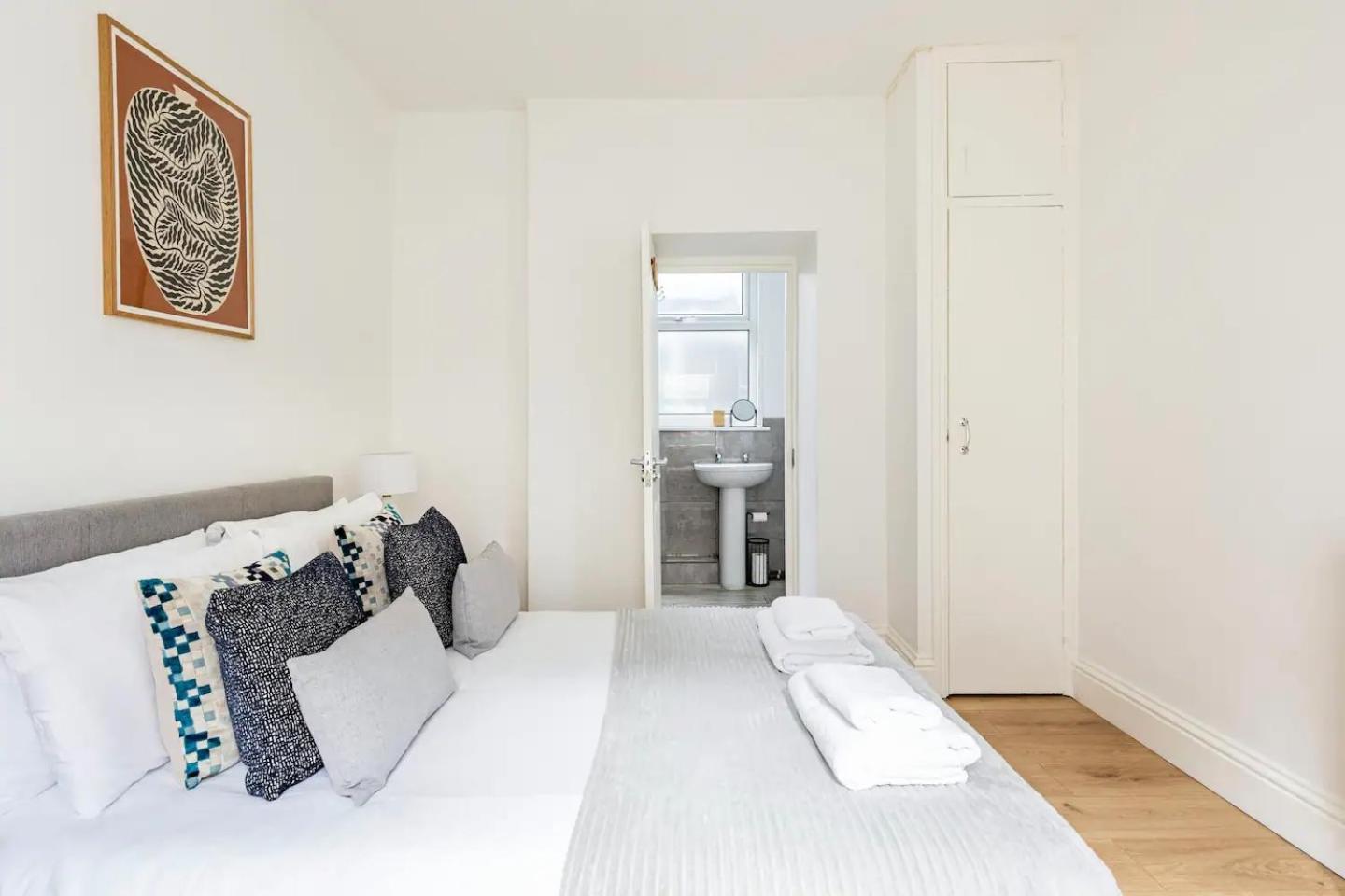 Stylish One Bedroom Apartment In Greater 런던 외부 사진