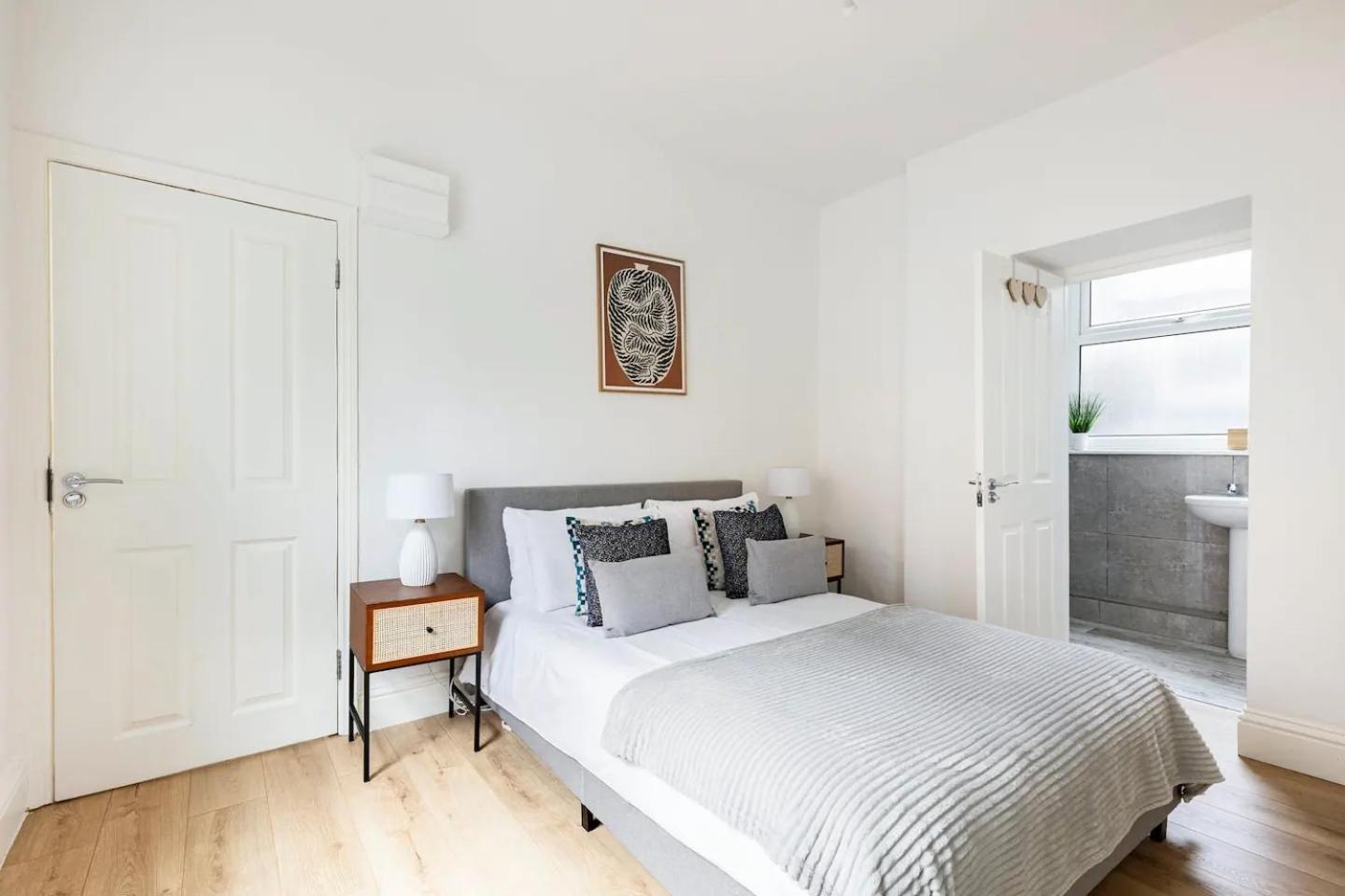 Stylish One Bedroom Apartment In Greater 런던 외부 사진